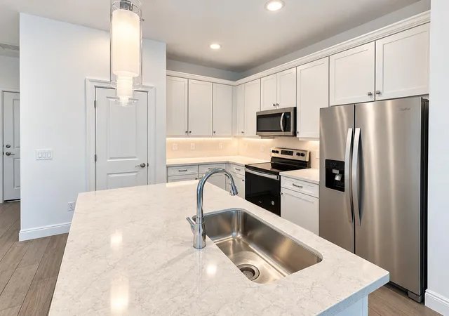 Photo 2 of Townhouse for sale at 558 Sanderling Cir, Deerfield Beach, FL 33442 | MLS# B26060368 | Listing updated on 2026-09-25