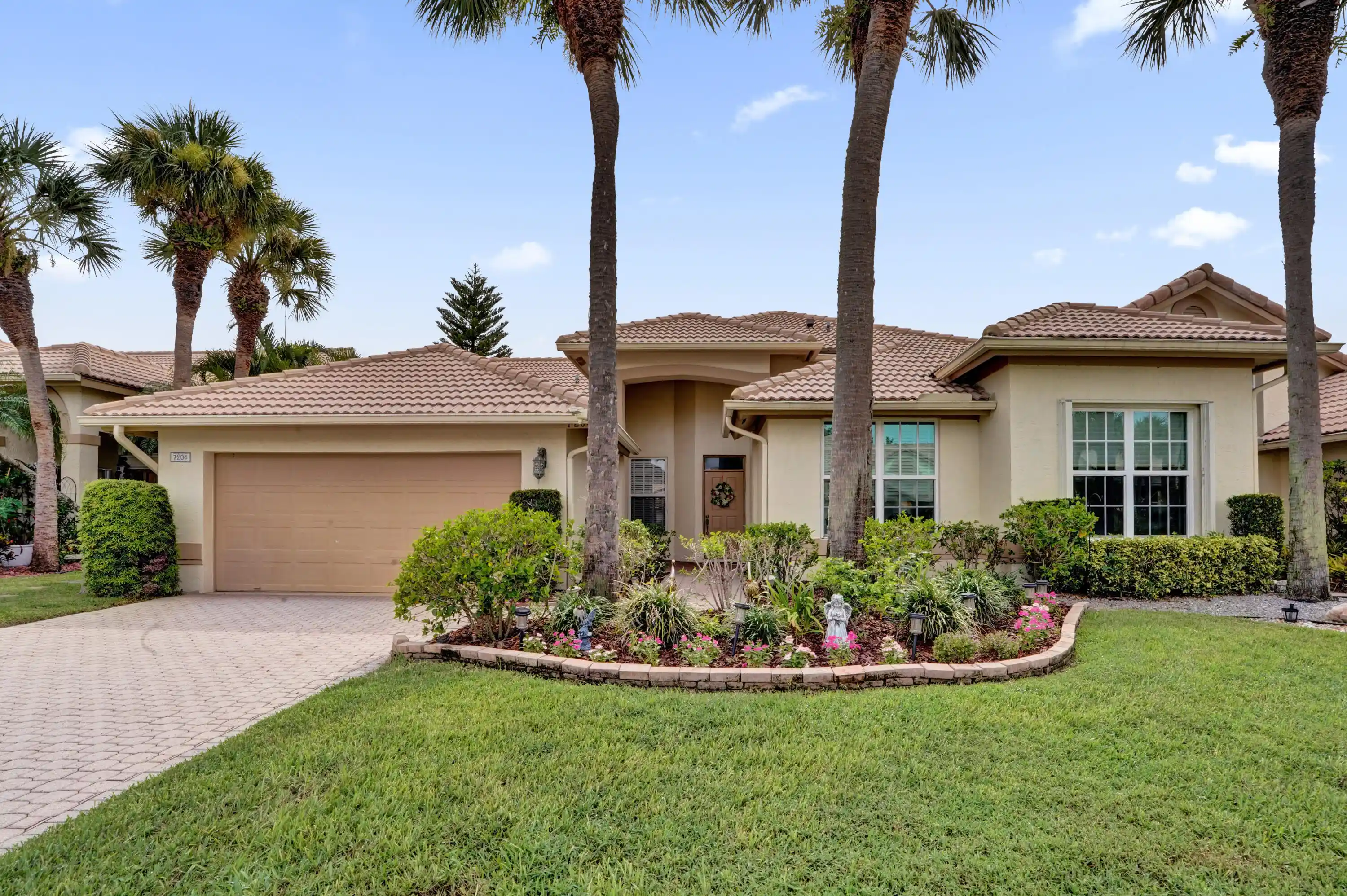 Photo 1 of Single family home for sale at 7204 Ashford Ln, Boynton Beach, FL 33472 | MLS# B26060404 | Listing updated on 2026-10-26