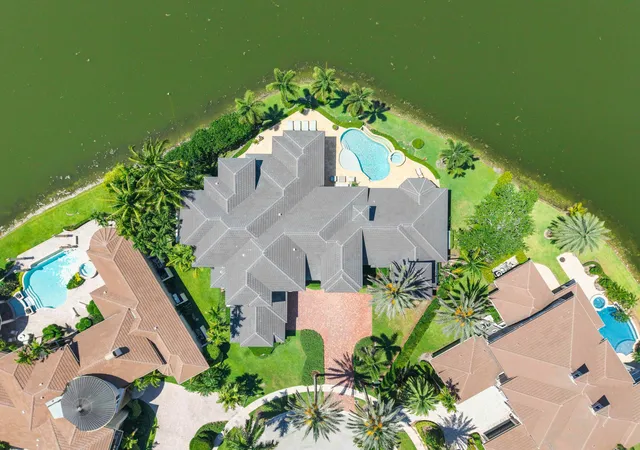 Photo 3 of Single family home for sale at 366 Sweet Bay Ave, Plantation, FL 33324 | MLS# B26060447 | Listing updated on 2026-09-23