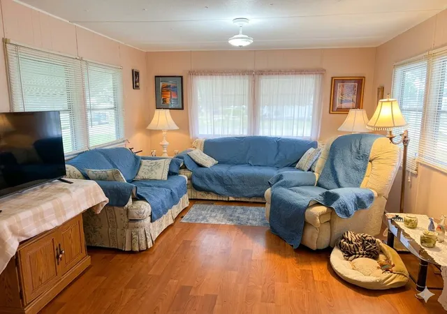 Photo 3 of Manufactured home for sale at 4084 Bougainvillea Rd W, Boynton Beach, FL 33436 | MLS# B26060467 | Listing updated on 2026-09-23