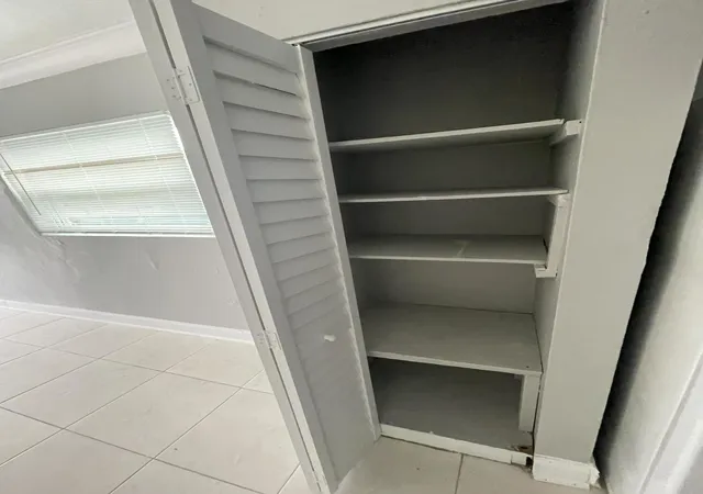 Listing Photo 4 - Condo for sale in building located at 2301 NW 23rd Ln, Fort Lauderdale, FL 33311 - Unit #1-2
