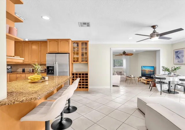 Photo 4 of Single family home for sale at 11 Forest Hills Ln, Boca Raton, FL 33431 | MLS# B26060826 | Listing updated on 2026-09-26