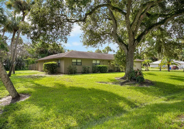 Photo 3 of Single family home for sale at 3596 12th Street Sw, Vero Beach, FL 32968 | MLS# B26060899 | Listing updated on 2026-10-08