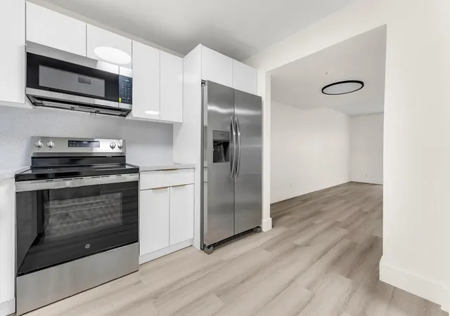Photo 3 of Townhouse for sale at 2701 N 34th Avenue #1D, Hollywood, FL 33021 | MLS# B26061048 | Listing updated on 2026-09-23