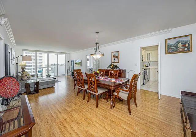Photo 3 of Condo for sale at 5601 Collins Ave #816, Miami Beach, FL 33140 | MLS# B26061270 | Listing updated on 2026-09-23