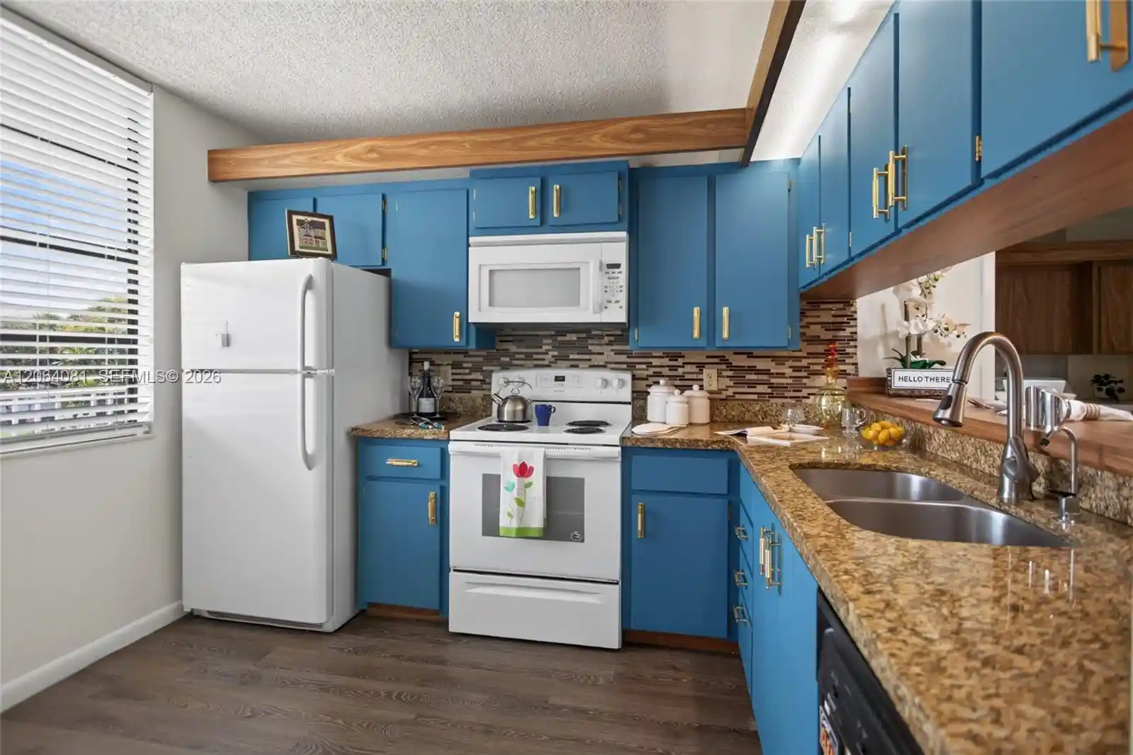 Listing Photo 1 - Condo for sale in 1713 Whitehall Dr located at 1713 Whitehall Dr, Davie, FL 33324 - Unit #306
