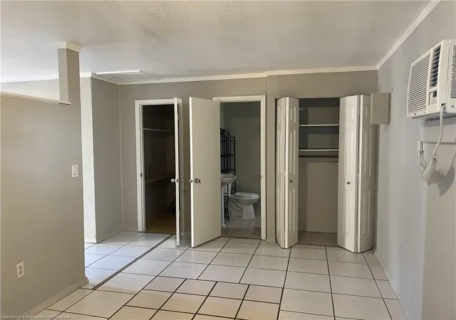Photo 3 of House for sale at 231 S Orange St, Sebring, FL 33870 | MLS# B26061320 | Listing updated on 2026-09-25