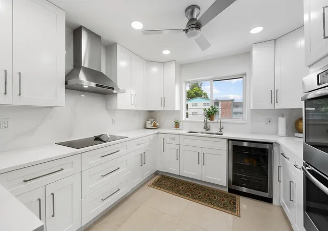 Photo 2 of Condo for sale at 1040 Crystal Lake Dr #4, Deerfield Beach, FL 33064 | MLS# B26061348 | Listing updated on 2026-09-23