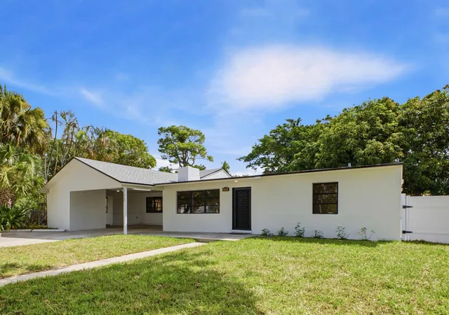 Photo 3 of Single family home for sale at 6700 Forest Ct, West Palm Beach, FL 33405 | MLS# B26061502 | Listing updated on 2026-10-09