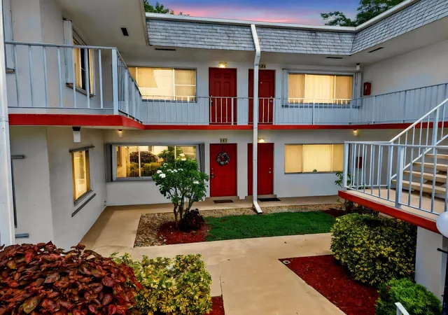 Photo 3 of Condo for sale at 3120 Cynthia Ln #107, Lake Worth, FL 33461 | MLS# B26061513 | Listing updated on 2026-10-05