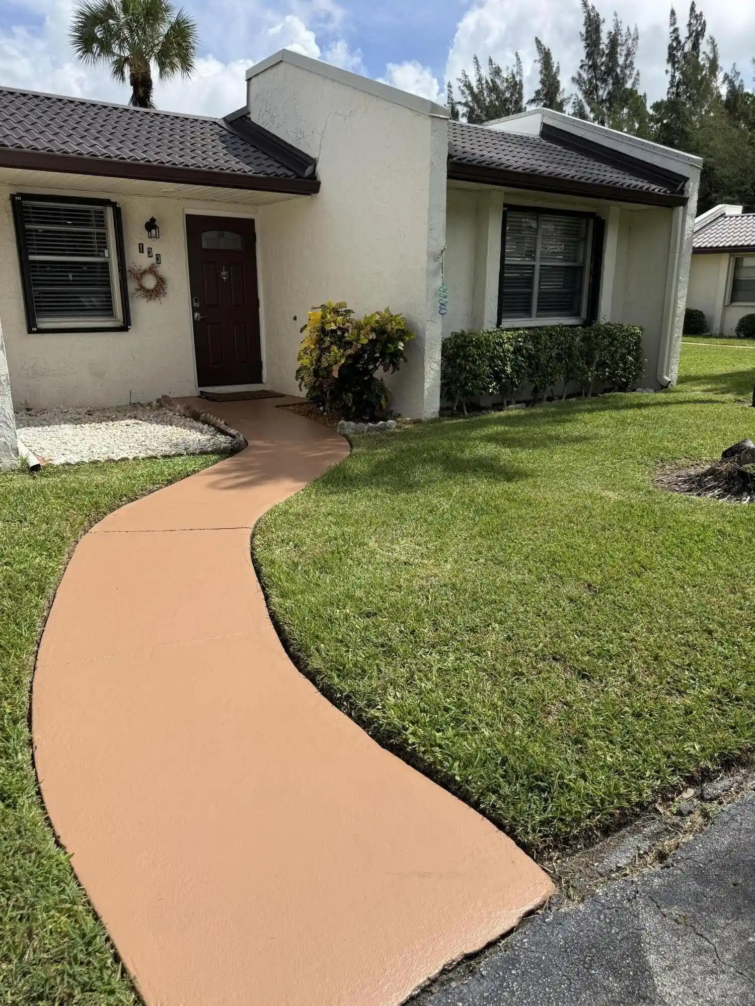 Single family home for sale at 133 Lake Olive Dr, West Palm Beach, FL 33411 | MLS# B26061534