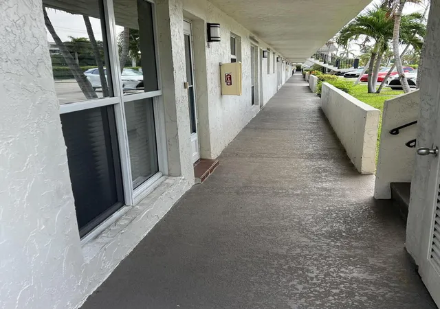 Photo 2 of Sale Pending at 55 Se 14th Street #1010, Boca Raton, FL 33432 | MLS# B26061551 | Listing updated on 2026-10-09