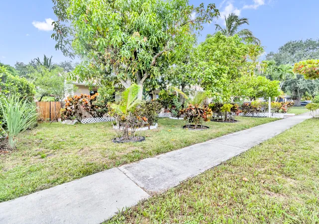 Photo 3 of Single family home for sale at 9522 Affirmed Ln, Boca Raton, FL 33496 | MLS# B26061600 | Listing updated on 2026-10-08