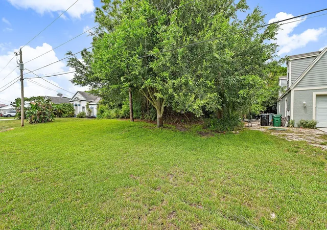 Photo 3 of Sale Pending at 4132 Sw Belshaw St, Port Saint Lucie, FL 34953 | MLS# B26061602 | Listing updated on 2026-09-20
