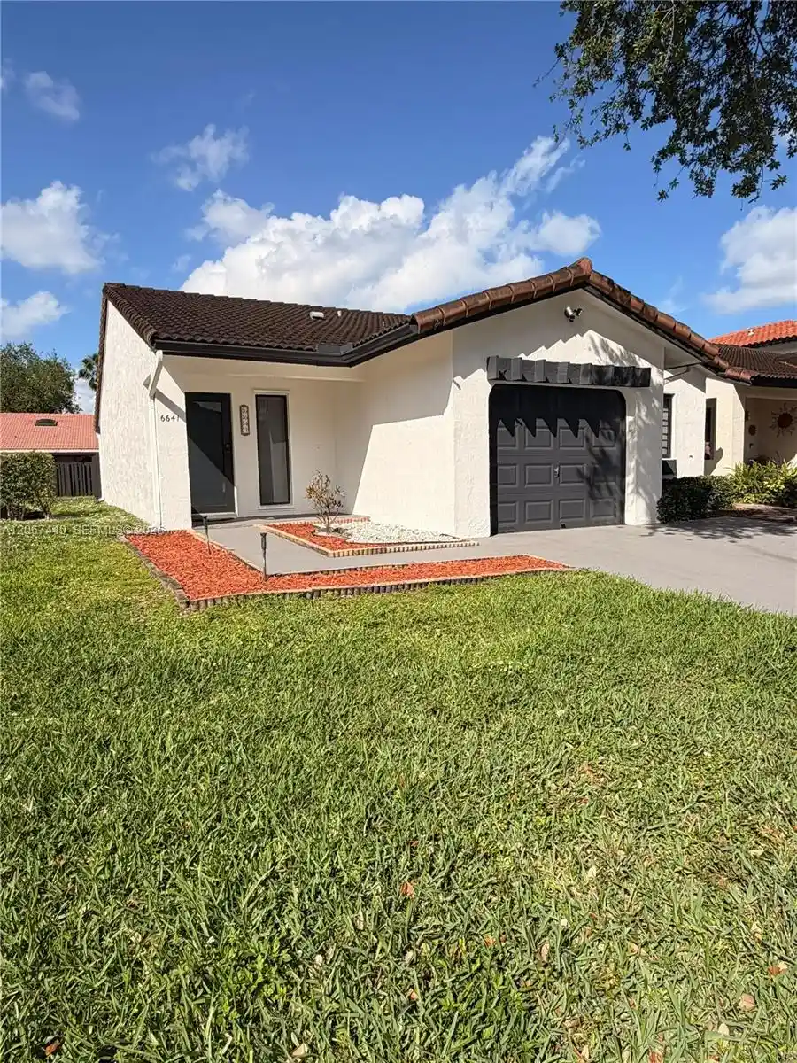 Townhouse for sale at 6641 NW 174th Terrace, Hialeah, FL 33015 | MLS# A12067449