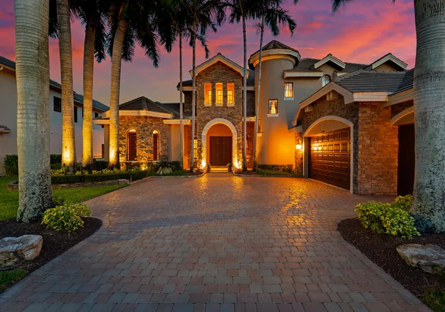 Photo 1 of Single family home for sale at 10538 Versailles Blvd, Wellington, FL 33449 | MLS# B26061763 | Listing updated on 2026-09-23