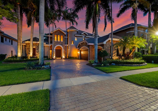 Photo 2 of Single family home for sale at 10538 Versailles Blvd, Wellington, FL 33449 | MLS# B26061763 | Listing updated on 2026-09-23