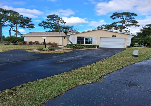 Photo 3 of Sale Pending at 4703 Rainbow Dr, Greenacres, FL 33463 | MLS# B26061882 | Listing updated on 2026-09-21