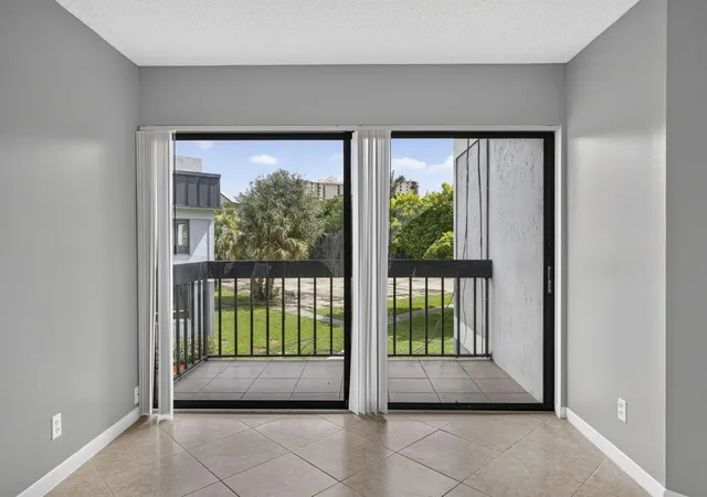 Photo 2 of Condo for sale at 1900 N Congress Ave #201, West Palm Beach, FL 33401 | MLS# B26061974 | Listing updated on 2026-09-23