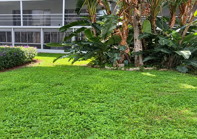 Photo 4 of Condo for sale at 200 Waterway Dr S #105, Lantana, FL 33462 | MLS# B26061978 | Listing updated on 2026-10-03