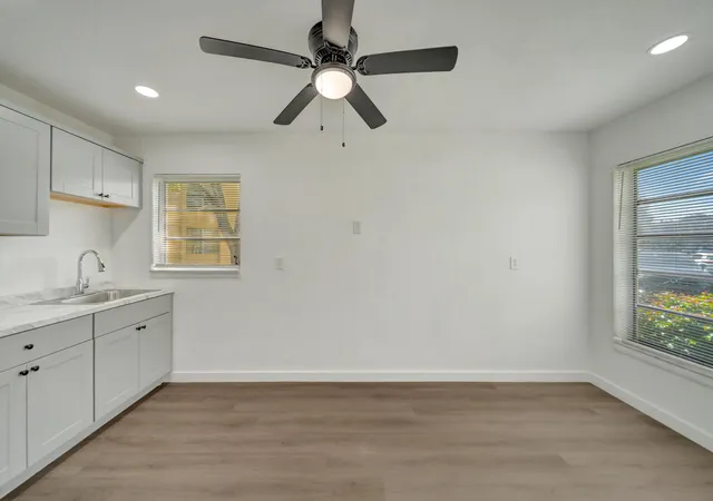 Listing Photo 4 - Condo for sale in building located at 6001 Nw 61St Ave, Tamarac, FL 33319 - Unit #112