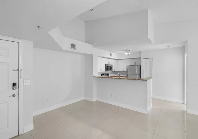 Photo 3 of Sale Pending at 131 Yacht Clb Way #307, Hypoluxo, FL 33462 | MLS# B26062143 | Listing updated on 2026-10-09