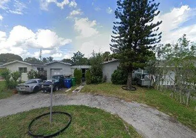 Photo 1 of Sale Pending at 7849 Fairway Blvd, Miramar, FL 33023 | MLS# B26062144 | Listing updated on 2026-10-27