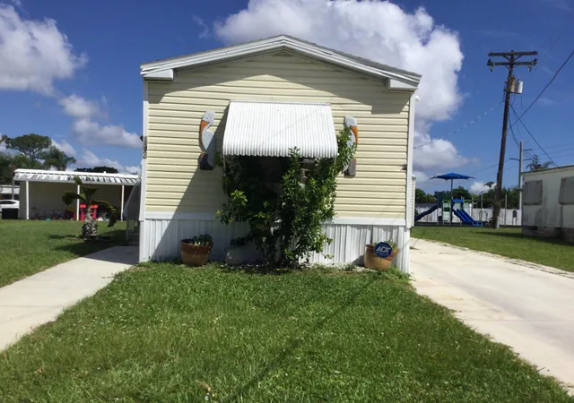 Photo 2 of Manufactured home for sale at 5000 Se Federal Hwy #193, Stuart, FL 34997 | MLS# B26062156 | Listing updated on 2026-10-07