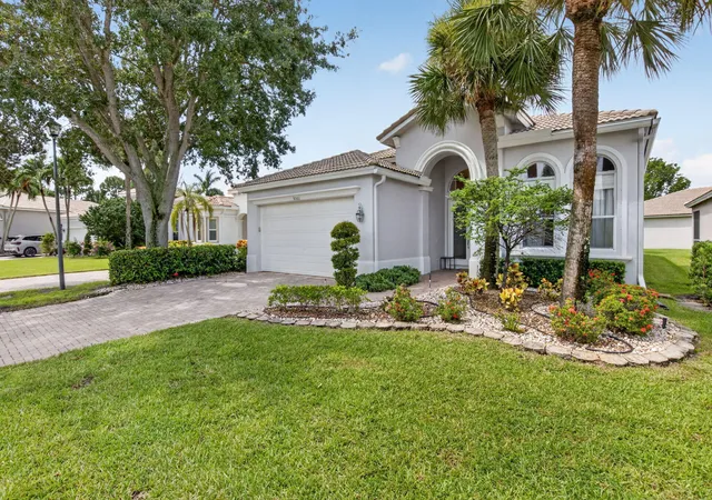 Photo 2 of Sale Pending at 6521 Southport Dr, Boynton Beach, FL 33472 | MLS# B26062181 | Listing updated on 2026-10-09