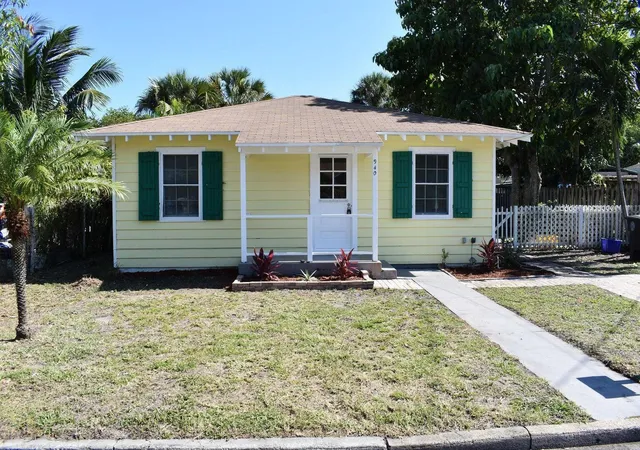 Photo 1 of Single family home for sale at 940 Bignonia Rd, West Palm Beach, FL 33405 | MLS# B26062207 | Listing updated on 2026-09-23