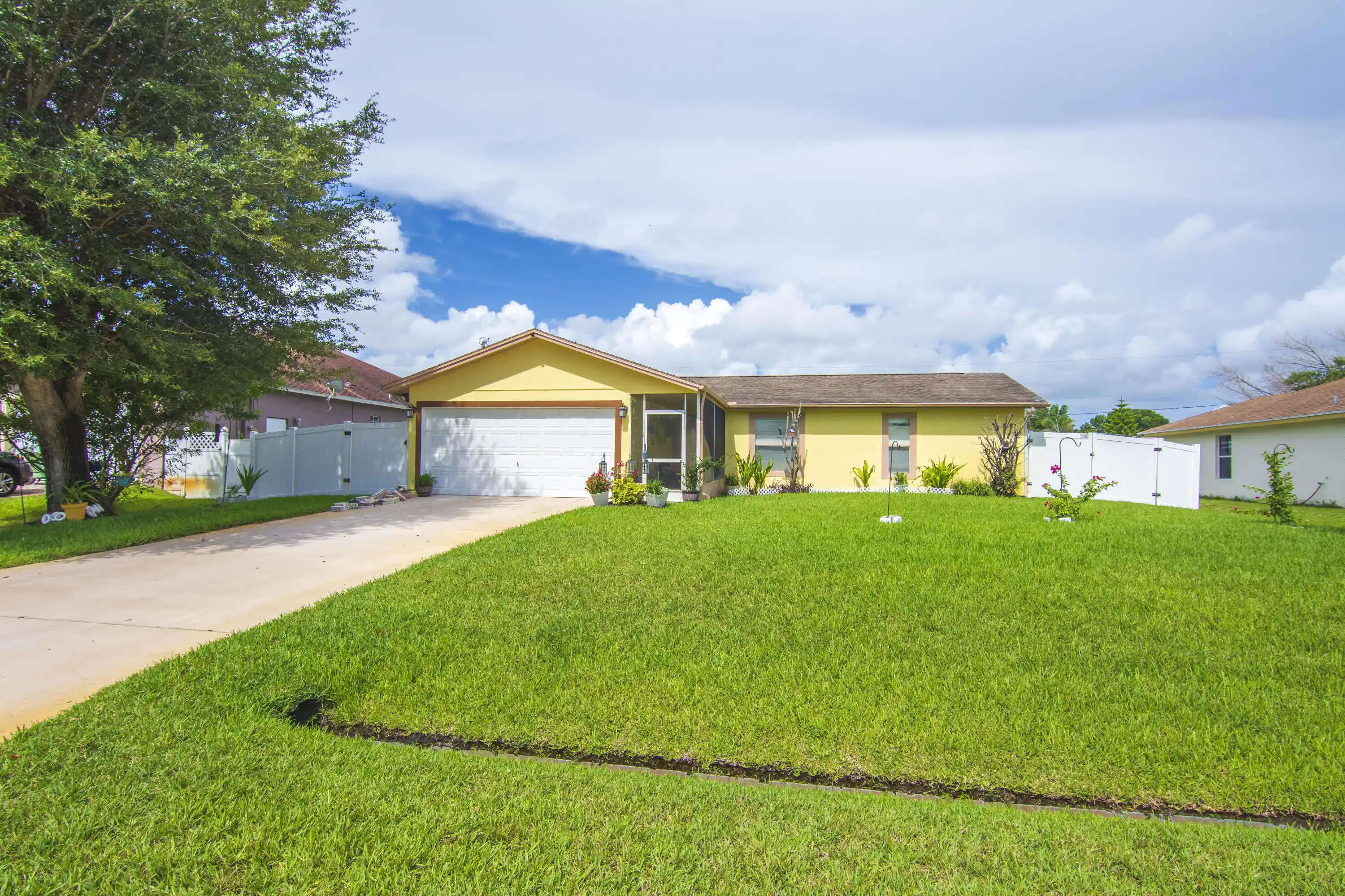 Photo 1 of Single family home for sale at 1842 Se Carvalho St, Port Saint Lucie, FL 34983 | MLS# B26062374 | Listing updated on 2026-10-23