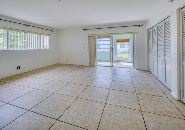 Photo 3 of Condo for sale at 3240 Lake Osborne Dr #109, Lake Worth Beach, FL 33461 | MLS# B26062533 | Listing updated on 2026-09-23