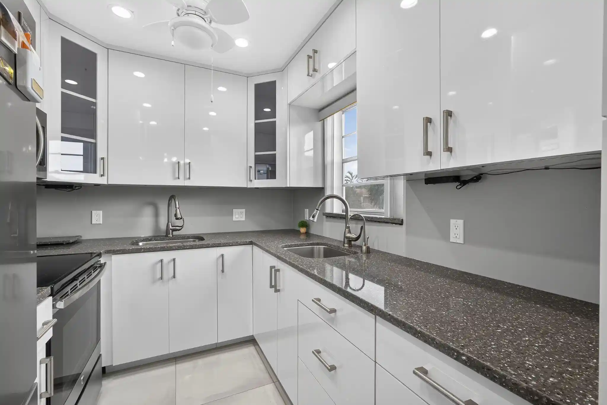 Photo 1 of Condo for sale at 160 Easthampton G, West Palm Beach, FL 33417 | MLS# B26062536 | Listing updated on 2026-10-28