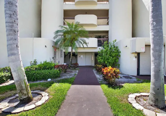 Photo 2 of Condo for sale at 6342 Longboat Ln W #201, Boca Raton, FL 33433 | MLS# B26062586 | Listing updated on 2026-10-09