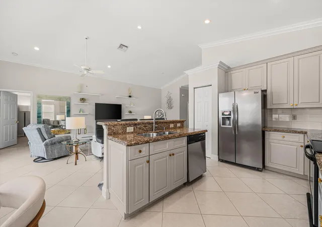 Photo 4 of Single family home for sale at 3526 Old Lighthouse Cir, Wellington, FL 33414 | MLS# B26062805 | Listing updated on 2026-10-08