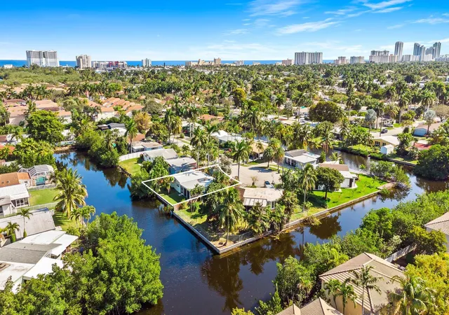 Photo 3 of Single family home for sale at 1175 Grant St, Hollywood, FL 33019 | MLS# B26062928 | Listing updated on 2026-09-29