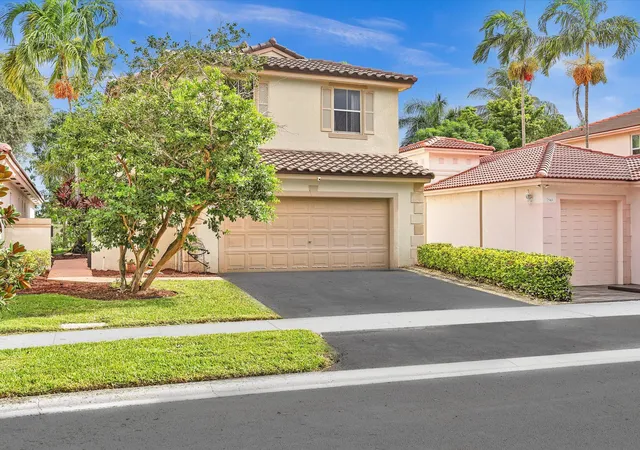 Photo 2 of Single family home for sale at 7549 Nw 3rd Court, Plantation, FL 33317 | MLS# B26062959 | Listing updated on 2026-10-09
