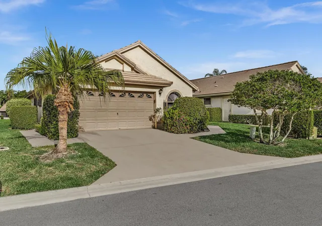 Photo 2 of Single family home for sale at 4787 Brighton Lakes Blvd, Boynton Beach, FL 33436 | MLS# B26063037 | Listing updated on 2026-10-07