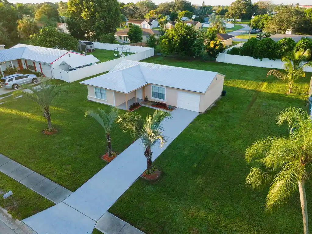 Photo 1 of Single family home for sale at 442 Sw Belmont Cir, Port Saint Lucie, FL 34953 | MLS# B26063127 | Listing updated on 2026-10-29