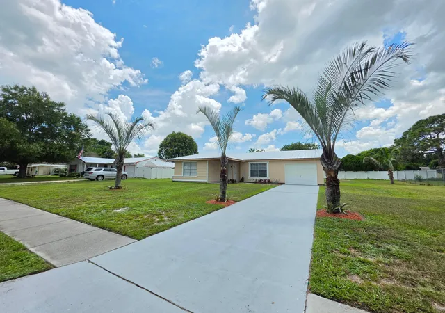 Photo 2 of Single family home for sale at 442 Sw Belmont Cir, Port Saint Lucie, FL 34953 | MLS# B26063127 | Listing updated on 2026-10-09