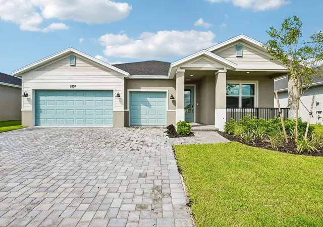 Photo 1 of Single family home for sale at 5597 Hampton Park Cir, Vero Beach, FL 32966 | MLS# B26063189 | Listing updated on 2026-10-08