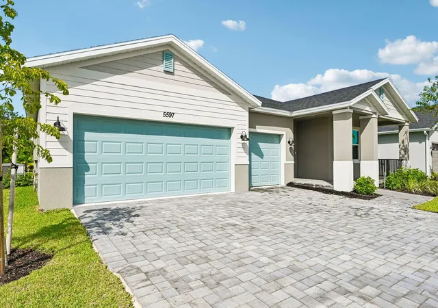 Photo 2 of Single family home for sale at 5597 Hampton Park Cir, Vero Beach, FL 32966 | MLS# B26063189 | Listing updated on 2026-10-08