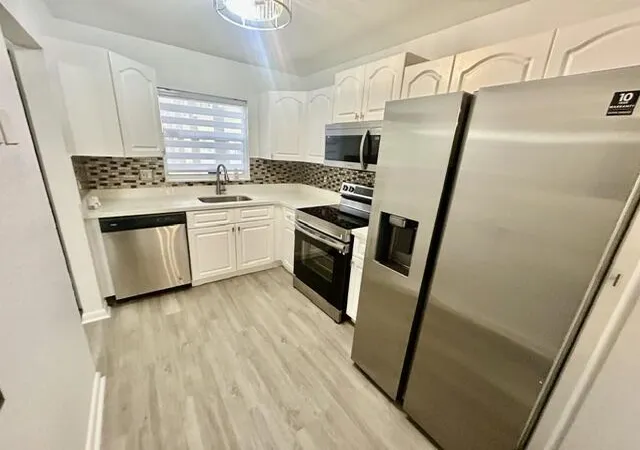 Photo 3 of Condo for sale at 120 Sparrow Dr #115, Royal Palm Beach, FL 33411 | MLS# B26063227 | Listing updated on 2026-09-26