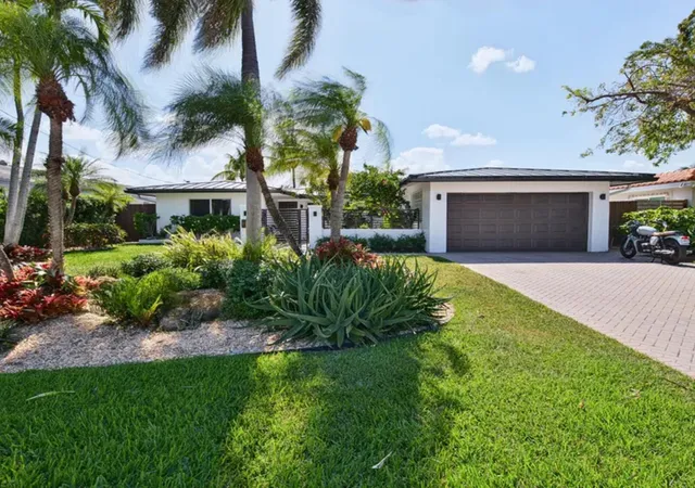 Photo 1 of Single family home for sale at 2125 Ne 17th Terrace, Wilton Manors, FL 33305 | MLS# B26063248 | Listing updated on 2026-10-01