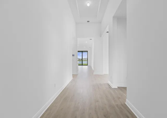 Photo 3 of Single family home for sale at 5080 Rivo Alto Cir, Loxahatchee, FL 33470 | MLS# B26063341 | Listing updated on 2026-09-23