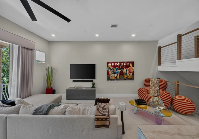 Photo 2 of Townhouse for sale at 3224 Ne 4th Street, Pompano Beach, FL 33062 | MLS# B26063409 | Listing updated on 2026-09-23