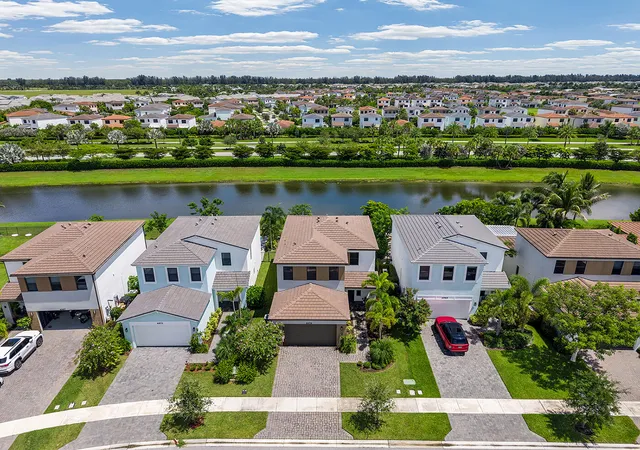 Photo 32 of Single family home for sale at 4979 Coquina Pl, Loxahatchee, FL 33470 | MLS# B26063414 | Listing updated on 2026-10-03