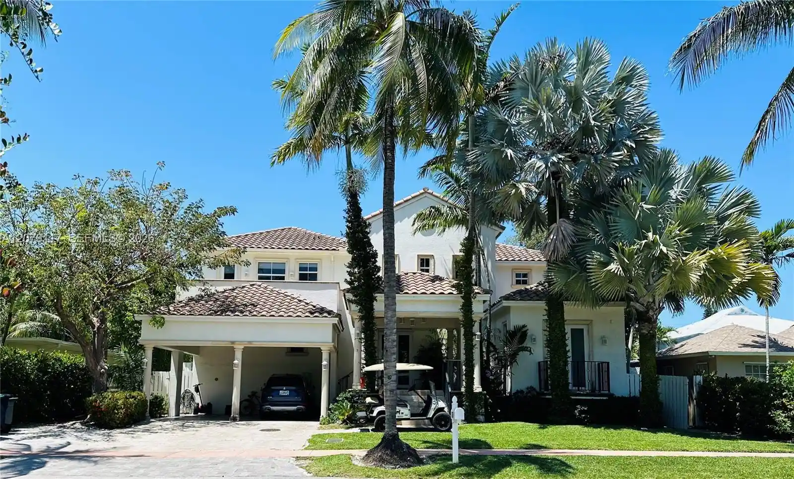Single family home for sale at 335 W Enid Dr, Key Biscayne, FL 33149 | MLS# A12070117