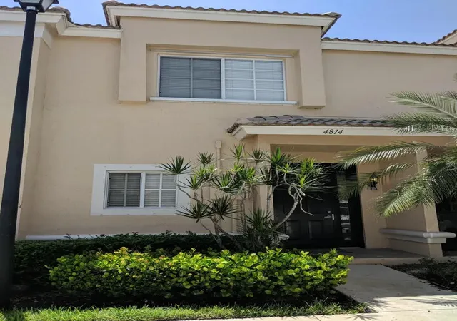 Photo 3 of Townhouse for sale at 4814 Nw 58th Manor, Coconut Creek, FL 33073 | MLS# B26063530 | Listing updated on 2026-09-23