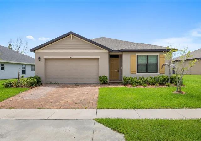 Photo 1 of Single family home for sale at 435 Seafoam Cir, Fort Pierce, FL 34945 | MLS# B26063549 | Listing updated on 2026-10-09